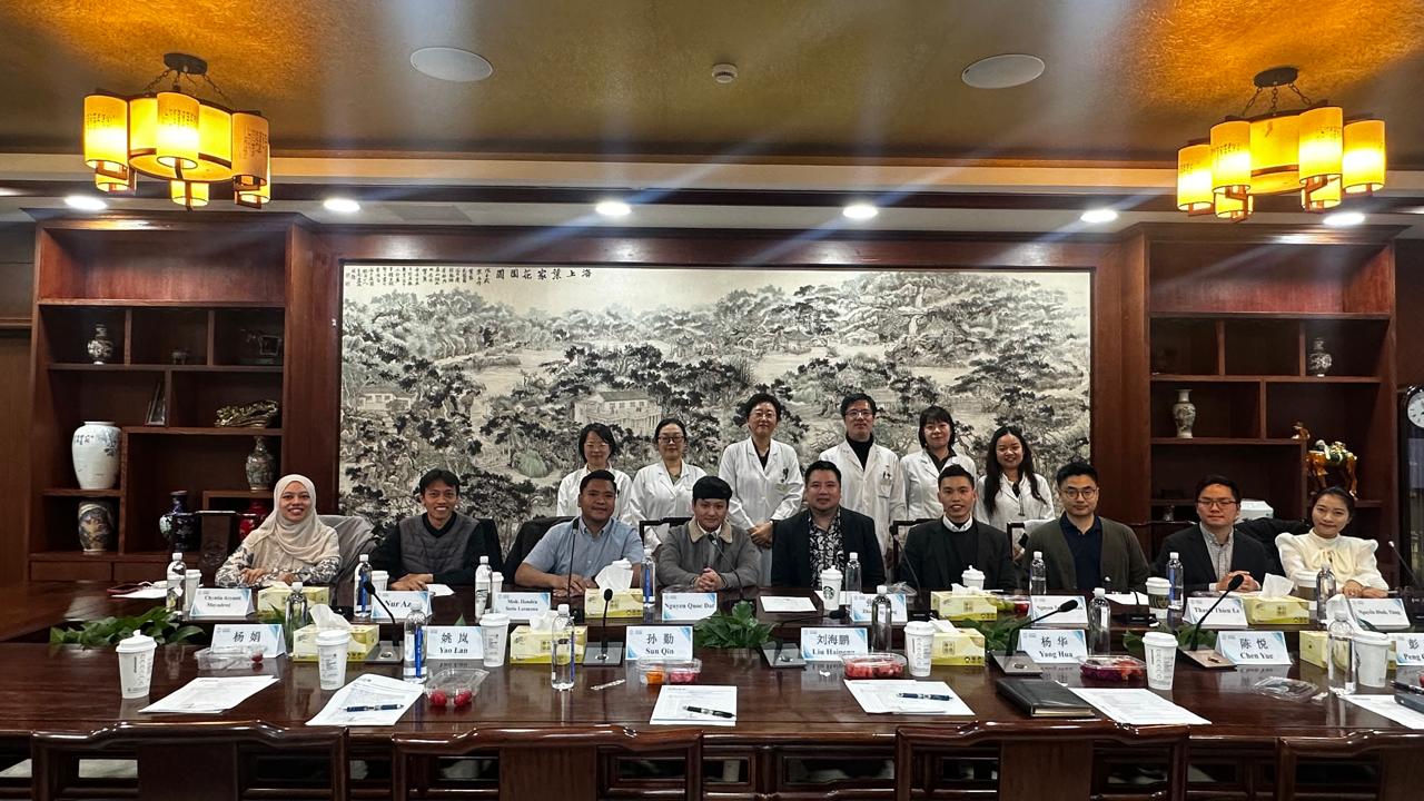 Partisipasi pada International Young Talents Exchange Program di Shanghai